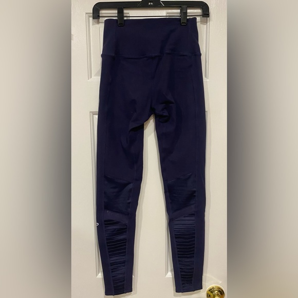 Alo High Wasited Moto Legging - Picture 3 of 3